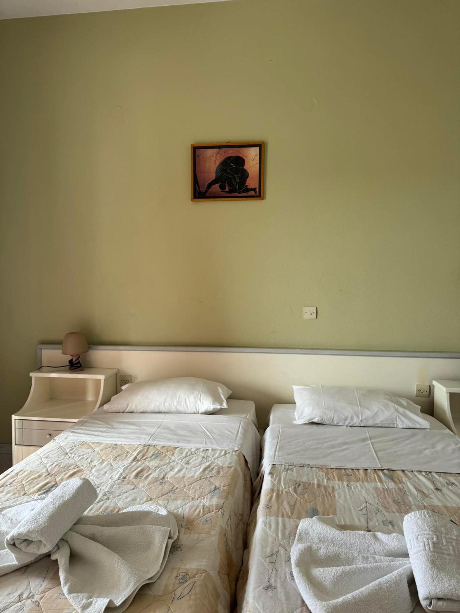 Villa Sofia อาคาราวี ภายนอก รูปภาพ
